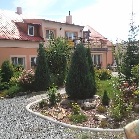 Penzion Hugo Sedlec-Prcice Exterior photo